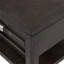 Élégante table basse en bois avec détails en métal et beaucoup de rangement, parfaite pour les salons modernes.