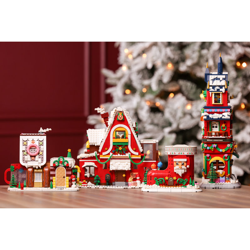 Toy Shop Gingerbread House Brick Building Set