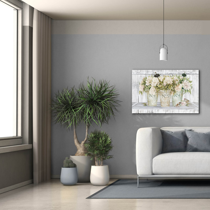 «French Peony Still Life II» par Cindy Jacobs, art mural sur toile, H 26 po x l 40 po x 1,5 po
