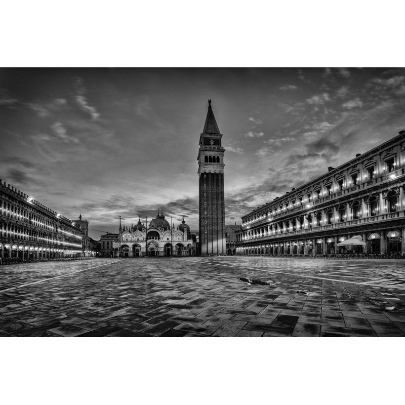 B&W On The Square - Wrapped Canvas Print, 61 cm H x 91 cm W, Wrapped Canvas