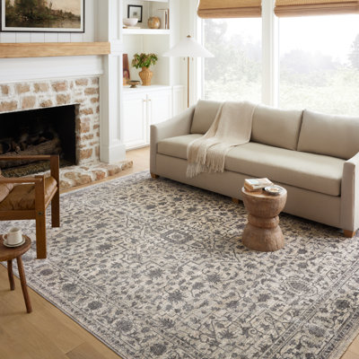 Sorrento Oriental Machine Made Power Loom Polyester Area Rug in Mist/Charcoal