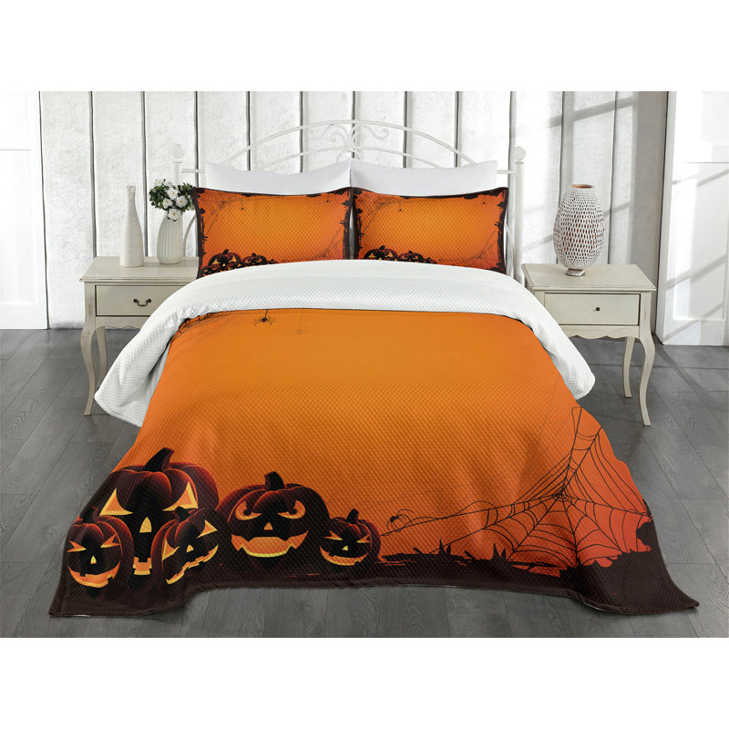 Ambesonne Orange Bedspread Halloween Pumpkin Scary, Queen Bedspread + 2 Standard Shams