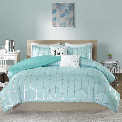 King/ King Comforter With Metallic Printed And Silver Geometric Design Fashionable Decorative Pillows
