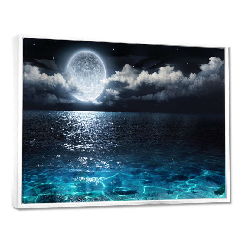 Pleine lune romantique au-dessus de la mer - impression, Cadre flottant blanc, H 24 po x l 32 po