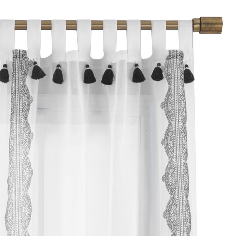 Panneau de rideau simple diaphane Axbridge, 52 po x 95 po, Noir