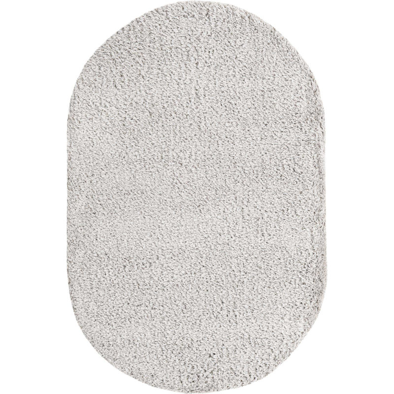 Tapis argenté, Ovale 5 pi 3 po x 8 pi