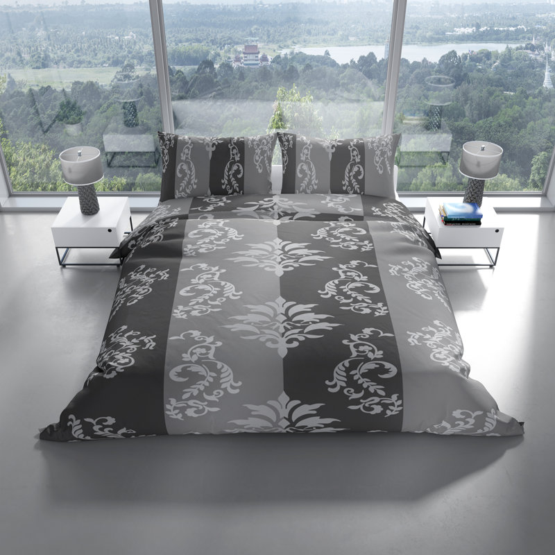 Alveria Microfiber Paisley Duvet Cover Set with Pillowcases