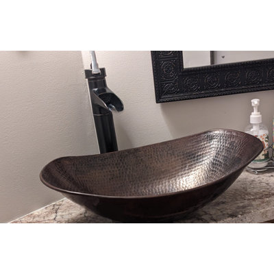 Lavabo de salle de bain vasque ovale 17 po en cuivre romain, robinet à pompe inclus