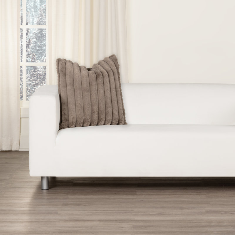 Coussin décoratif en fausse fourrure Siscovers - confort luxueux , Carré 18 po, Polyester, Brun