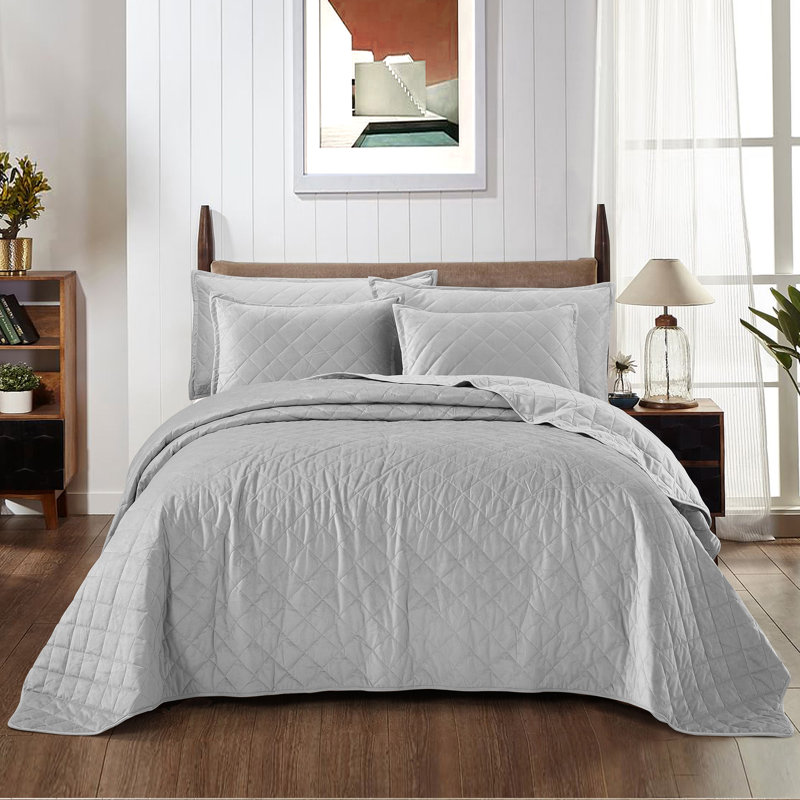 5 Piece Velvet Quilted Set, Silver