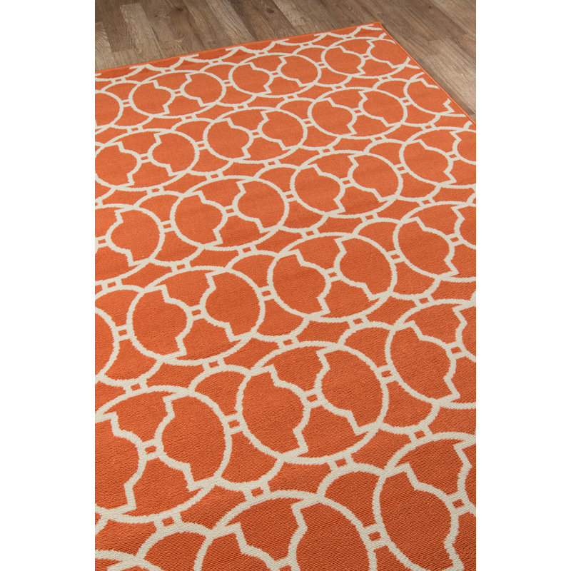 Tapis orange intérieur / extérieur Yepez, Rectangle 1 pi 8 po x 3 pi 7 po