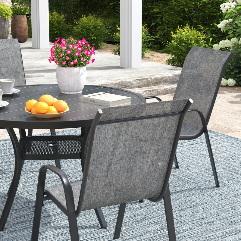 Ensemble de salle à manger de patio 4 personnes avec chaises empilables, H 28,3 po x l 41,7 po x P 41,7 po, Noir/gris, 4