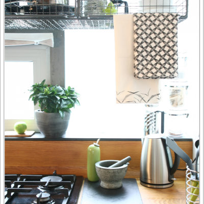Thaksin Cotton Waffle Kitchen Towel, Black