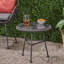 Élégante table d'appoint grise avec surface en verre