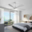 Ventilateur de plafond 52 pouces avec lumière à DEL à intensité variable et 5 pales en bois massif