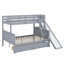 Lit superposé simple au dessus d'un lit double avec glissière, rangement de tiroir et tablettes intégrées-274801594