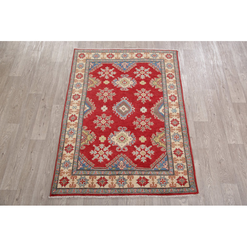 Tapis unique en laine noué à la main Kazak de 4 pi x 5 pi 7 po rouge Nithun
