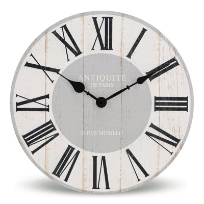 Horloge murale romaine à chiffres romains