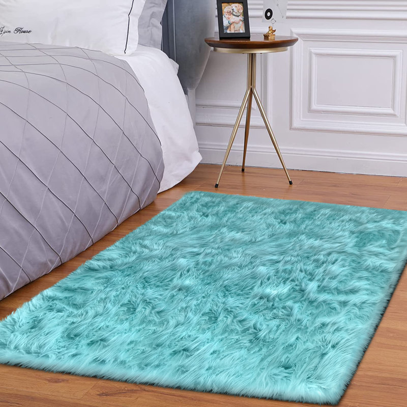 Chevez Faux Sheepskin Indoor Rug, Rectangle 3' x 5'