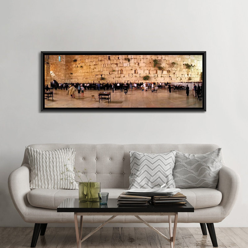 Reproduction de photo sur toile, H 24 po x l 72 po x P 1,5 po, Cadre noir