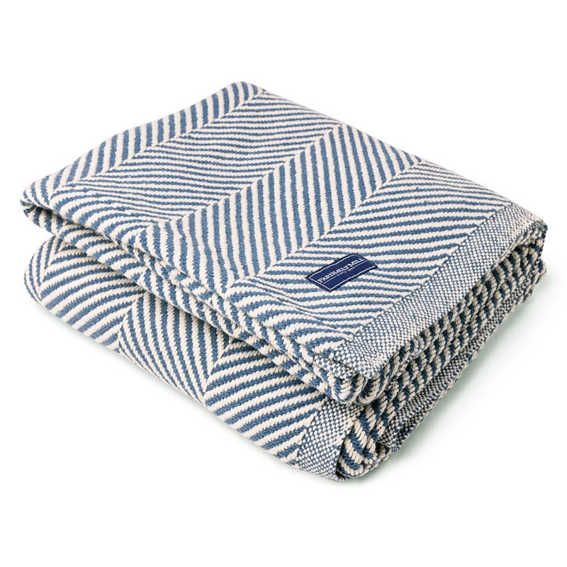Jeté en coton Coastal Monhegan sans frange, Chevron bleu