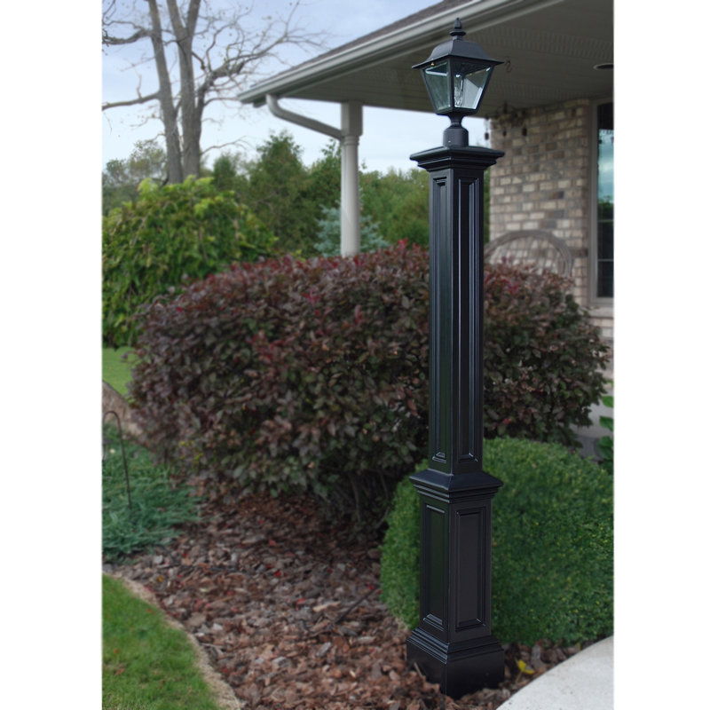 Signature Lamp Post (no Mount), Black