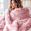 Couvertures en fausse fourrure Cozy Winter Collection-105680391-105680402