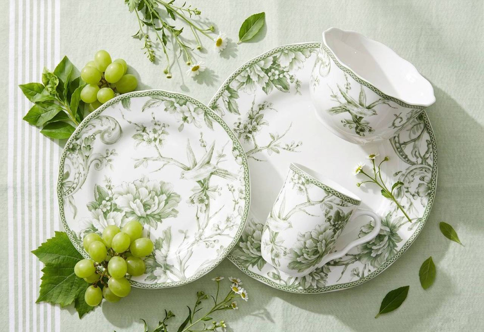 Adelaide Moss 16-Piece Set
