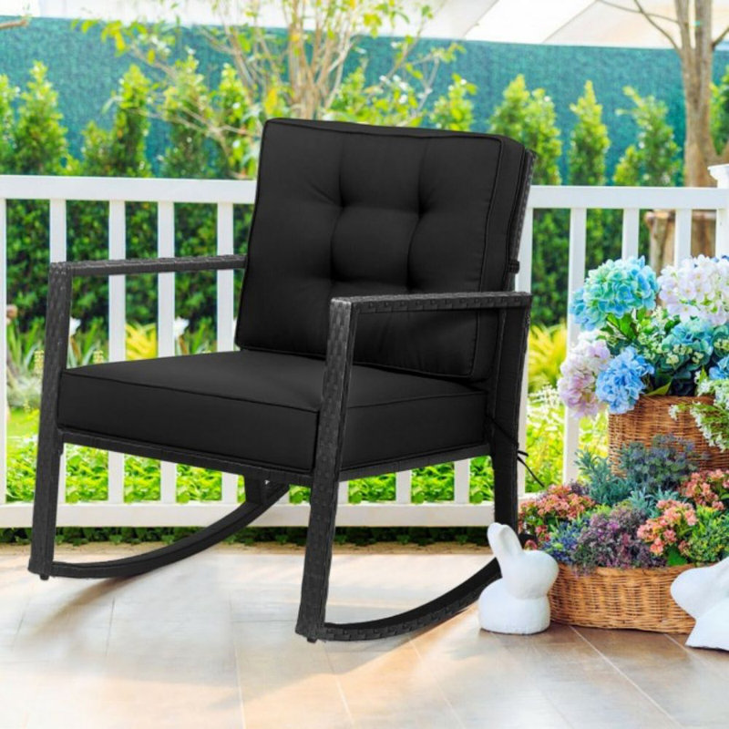 Chaise berçante d'extérieur en rotin avec coussins Conwell, Noir