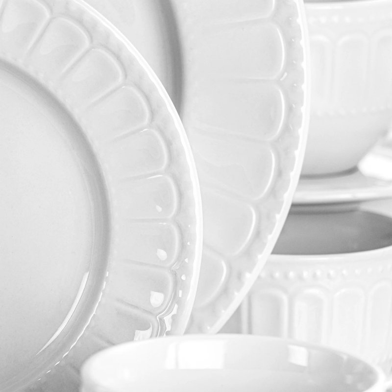 Credle Piece Porcelain China Dinnerware Set - Service for 4