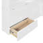 Lit simple blanc avec fenêtre, tiroirs de rangement de chevet, douilles et tablette dans une étagère d'interface