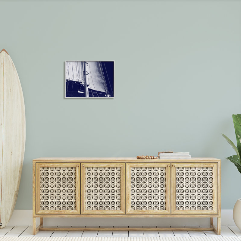 «Marine Blue Nautical Boat Mast» par Charlie Carter - Photographie sur bois d'un cadre flottant, L 20 po x H 16 po x P 1,5 po