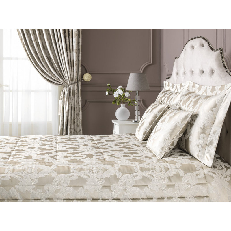 Sienna Sham