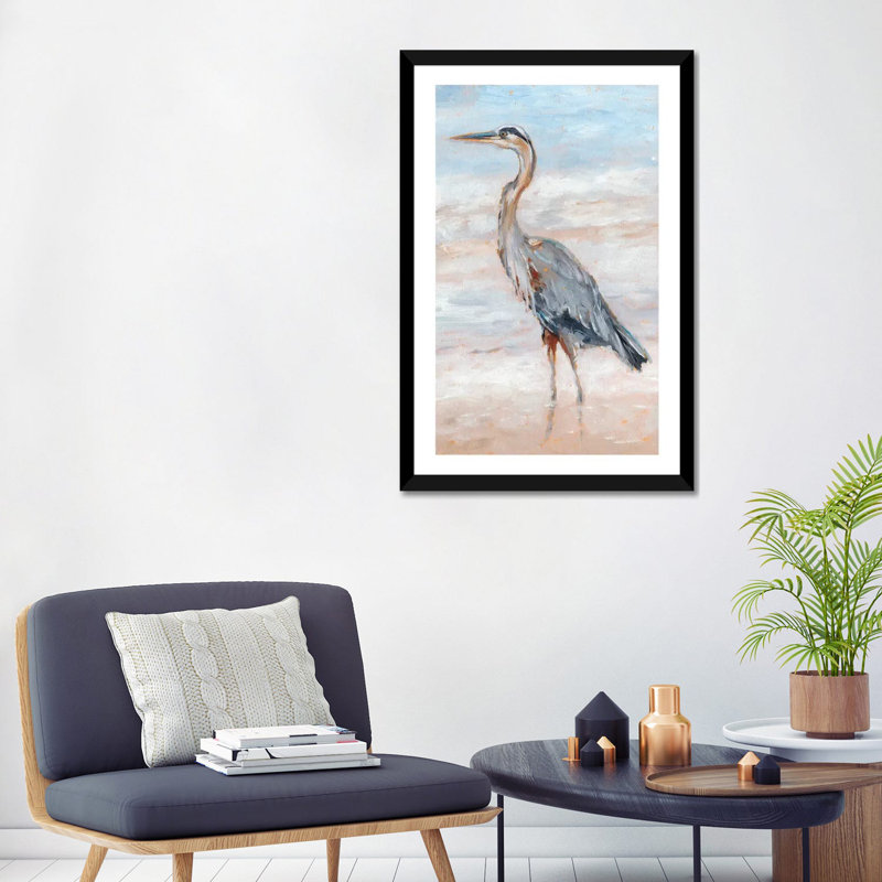 «Beach Heron II» par Ethan Harper - reproduction d'art, H 32 po x l 24 po x P 1 po, Papier encadré noir, Blanc