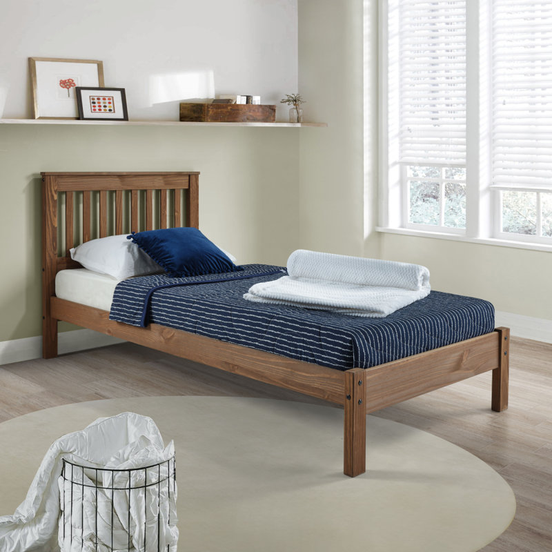 Lit plateforme en bois massif Wiete, Simple, Acajou