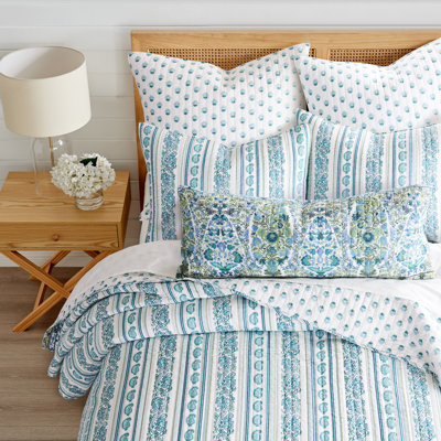Yasmina King Quilt Set