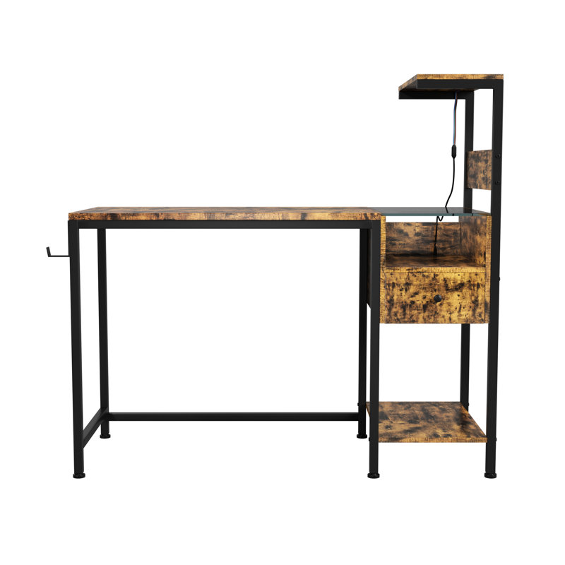 Bureau d'ordinateur brun avec prise de charge et étagères, alignement de tablette réversible, construction, lumières à DEL, ports, unités de complément de crochet pour casque d'écoute, installation, inclus