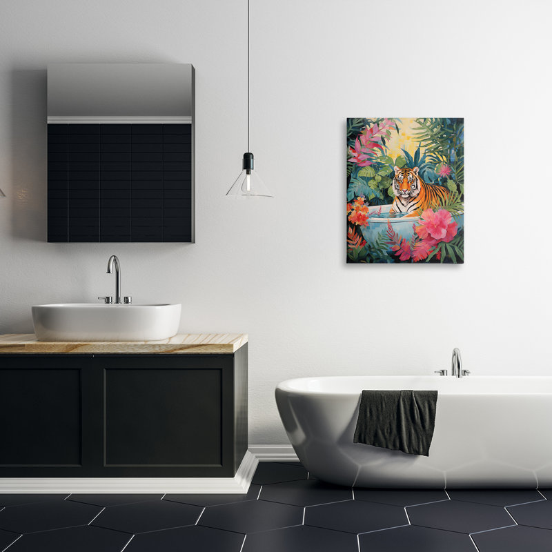 Tigre dans une toile de bain luxueuse, design par Heidi Kuntz, H 30 po x l 24 po