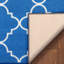 Tapis géométrique bleu à motif treillis Bethie-24753950