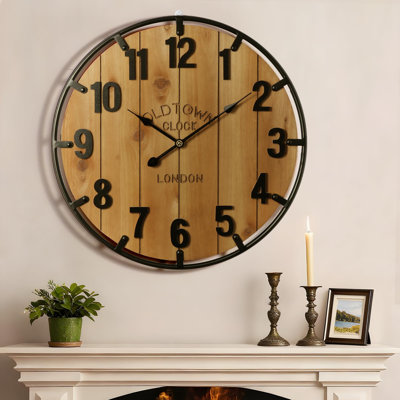 Très grande horloge murale de style campagnard avec cercle en métal
