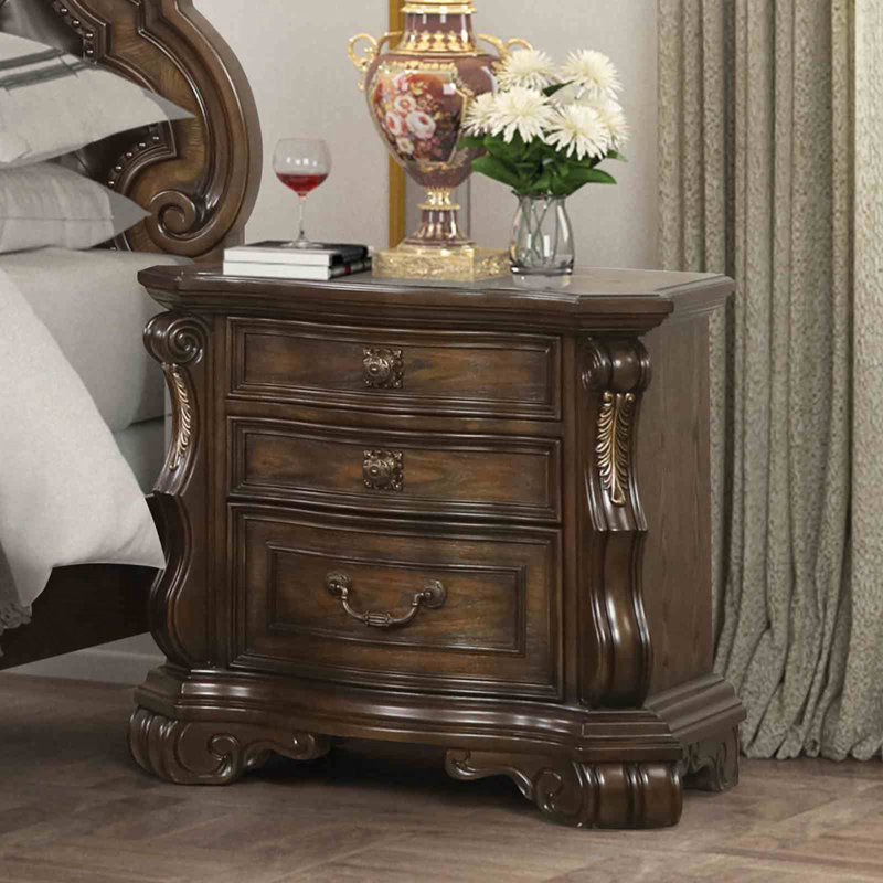 Table de chevet traditionnelle avec ports USB et tiroirs en queue d'aronde