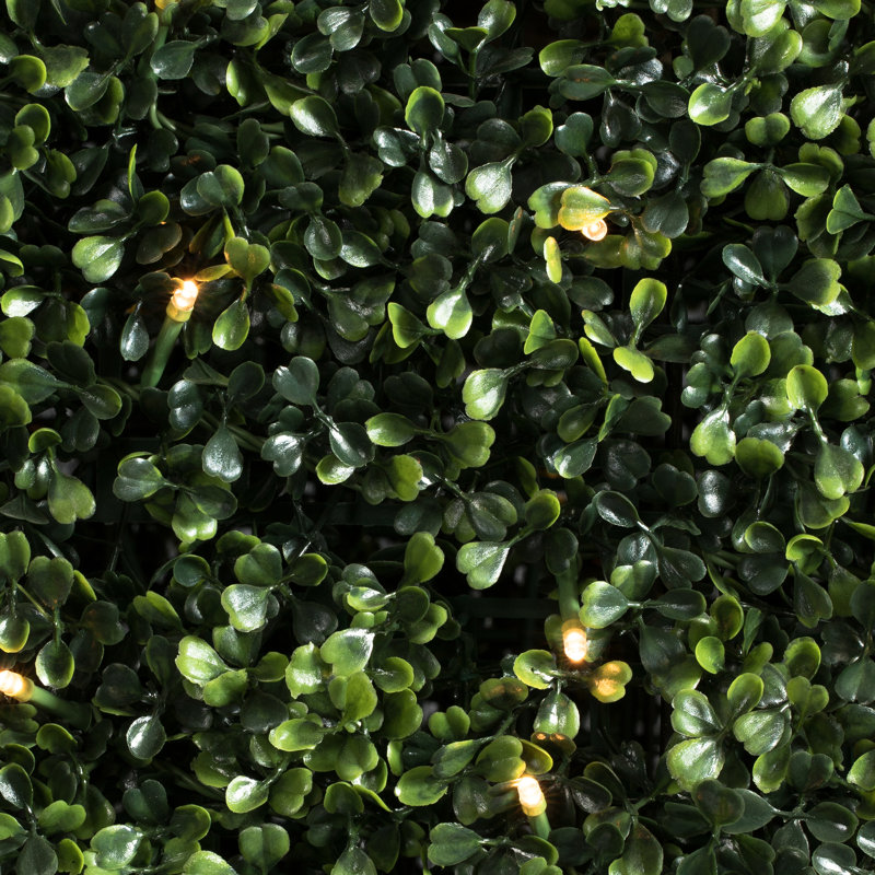 Arbre de Noël artificiel vert élancé, 72" H x 48" W x 16" D