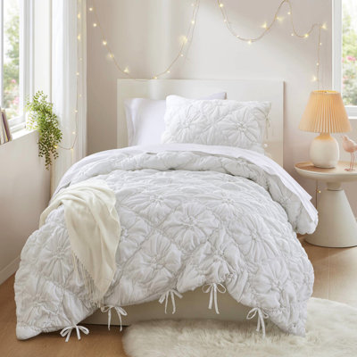 Twin Comforter Of 2 Pieces, Pretty Floral Quilting, Cloud - Soft Microfiber, All Year Comfort, Ideal , Pattern, Like Softness, Filling, Machine Washable
