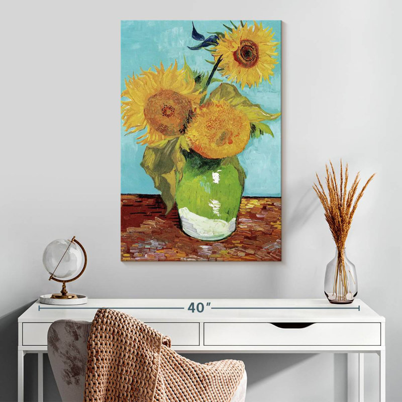 Vase Harnek avec trois tournesols, H 30 po x l 20 po