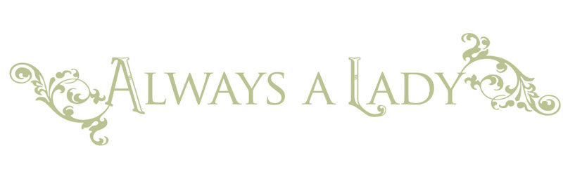 Décalcomanie murale "always a lady", H 15 po x l 75 po x P 0,01 po, Céladon