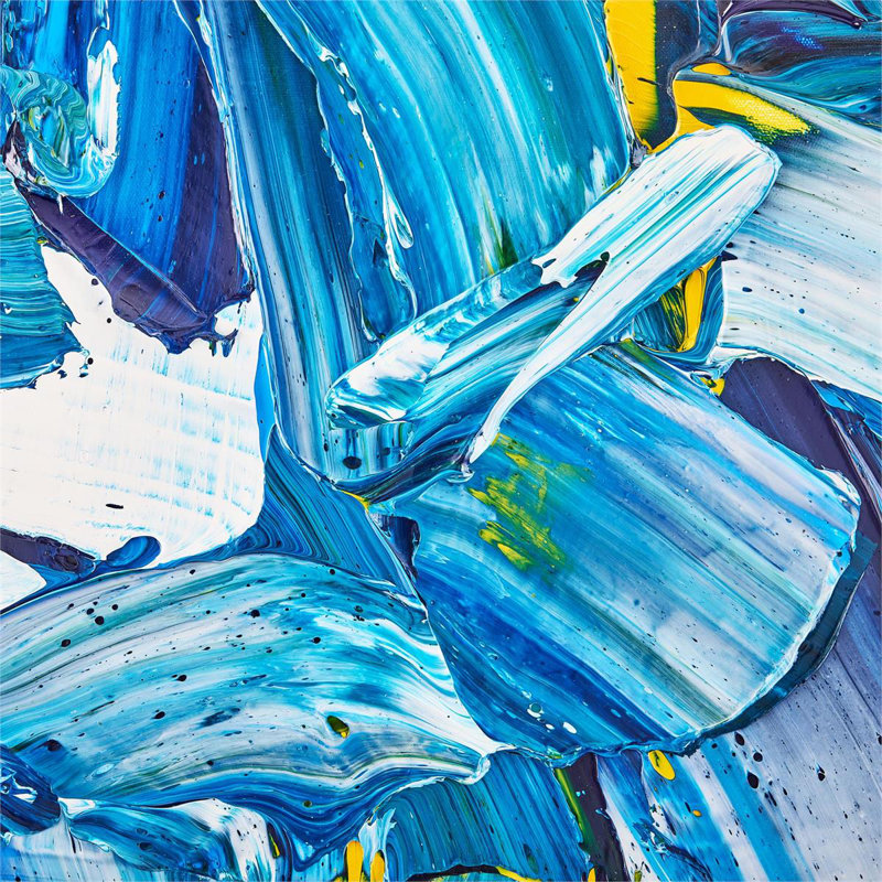 LM Zhou's Burst Of Blue