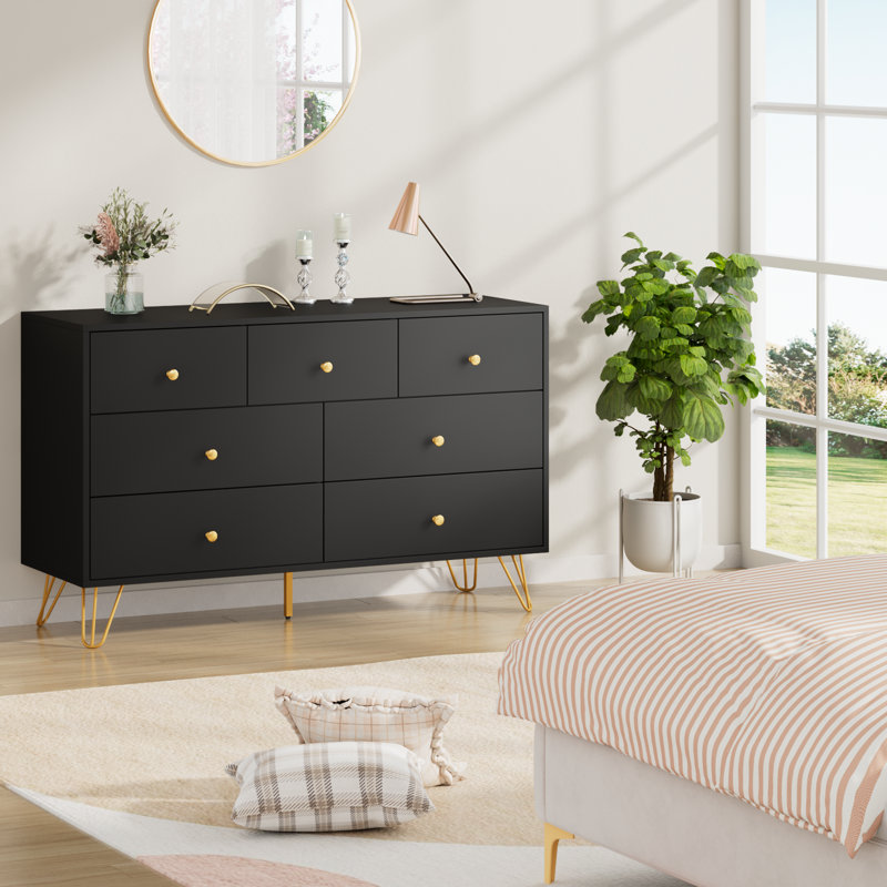 Wajid 47.24'' W 7 - Drawer Dresser, Black
