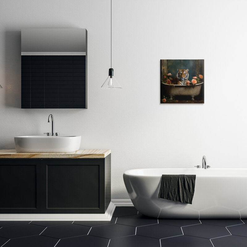 Tigre dans une baignoire florale sur toile par Lazar Studio, H 17 po x l 17 po x P 1,5 po