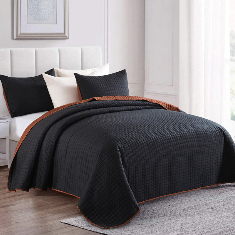 Quilt, Black/Brown, King Quilt + 2 King Shams