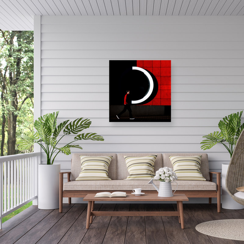 Anna Niemiec  Contrast Figure Outdoor  Canvas, H 35 po x l 35 po